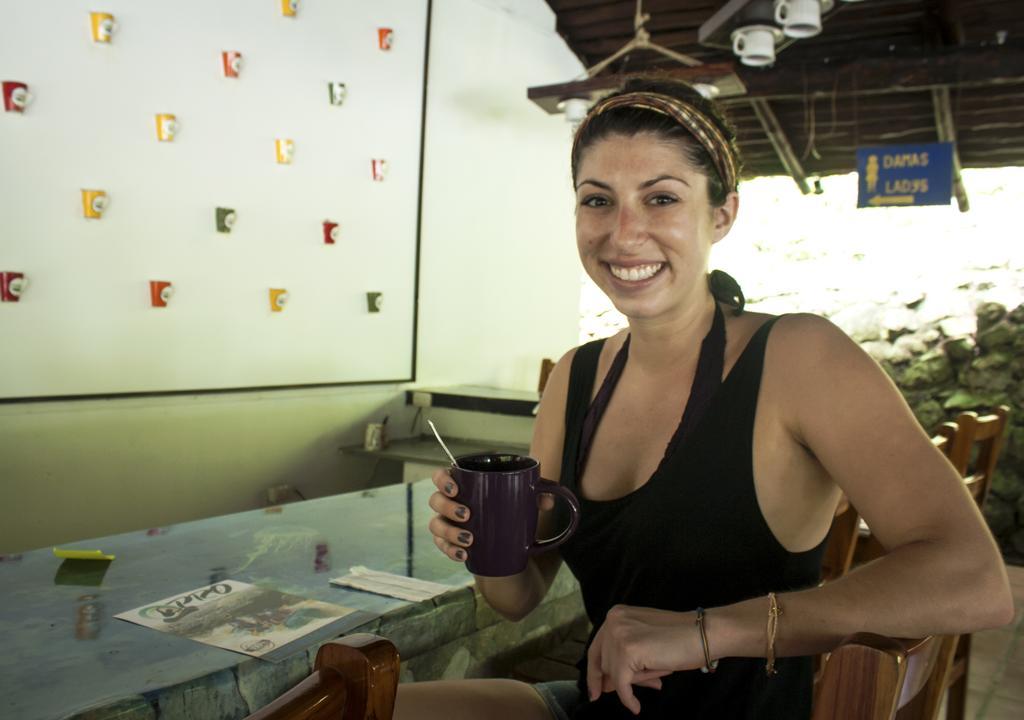 Manuel Antonio Hostel Resort エクステリア 写真