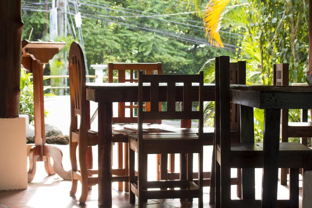 Manuel Antonio Hostel Resort エクステリア 写真